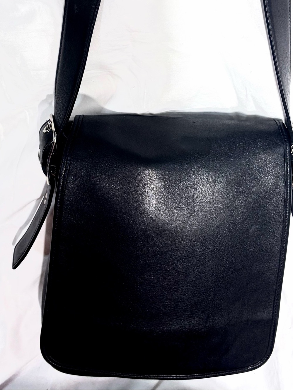 COACH Authentic Vintage Legacy Small Saddle Studio Flap Crossbody Bag Black 9335